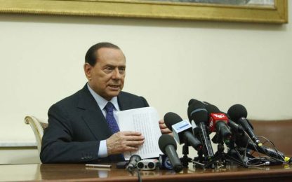 Berlusconi: "Fiducia su cinque punti o voto a dicembre"