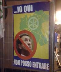 Manifesto anti-Fini della Lega: arriva la denuncia