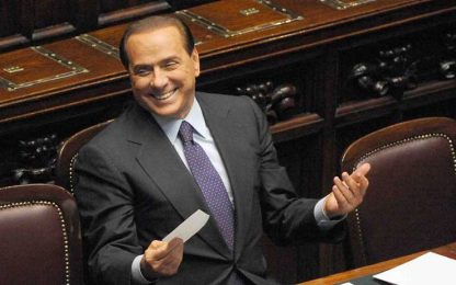 Berlusconi: "I numeri ci sono". Ma la Carlucci passa all'Udc