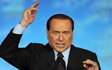 Il presidente del Consiglio Silvio Berlusconi oggi a Milano alla festa della Libertà di Milano, domenica 3 ottobre 2010. ANSA/DANIEL DAL ZENNARO