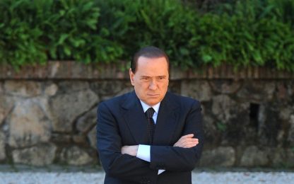Berlusconi: "Fiducia o si vota solo alla Camera"