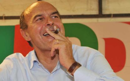 Bersani cita Vasco Rossi: "Io sono ancora qui"