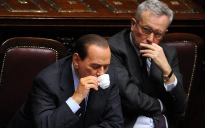 Berlusconi: "Sabotatori contro di me". Tregua con Tremonti