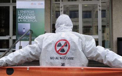 Nucleare, lo stop del governo: "Non rischiamo le elezioni"