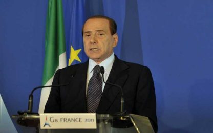 Berlusconi al G8 attacca i pm: "Patologia della democrazia"