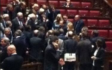 berlusconi_barzelleta_in_aula