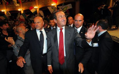 Fini: "Finita l'era di Berlusconi e del bipolarismo"