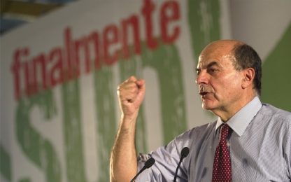 Bersani: "Berlusconi si dimetta, la maggioranza non c'è più"