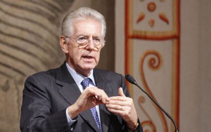 Monti: "Supereremo la crisi". Alle 11 da Napolitano