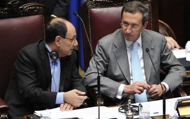 'Sfida' tra le Camere sui tagli. Ma gli stipendi non calano