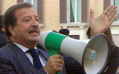 Il neosindaco di Civitavecchia: "Non mi dimetto da deputato"