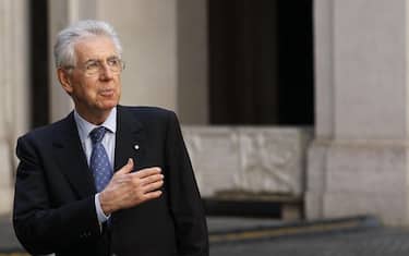 Monti amante tradito. Ma serve una reazione, non la serrata