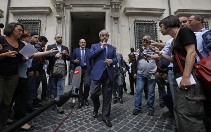 Sicilia, Lombardo conferma: "Mi dimetto il 31 luglio"