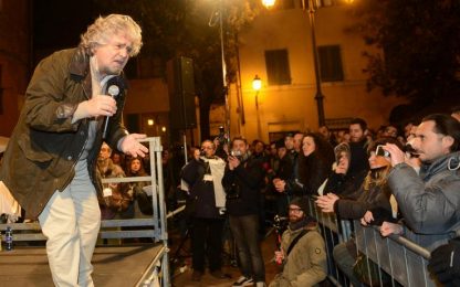 Beppe Grillo: sindacati vecchi come i partiti, eliminiamoli