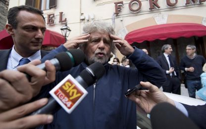 Diritto di cittadinanza, Grillo: "Referendum sullo ius soli"