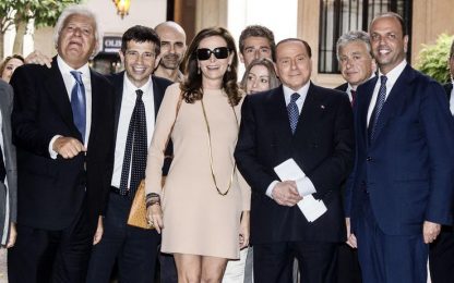 Caso Mediaset, Berlusconi frena i falchi Pdl. Caos nel Pd