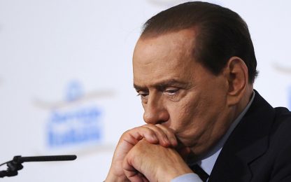 Berlusconi, l'avvocato: "Chiederà grazia". Poi smentisce