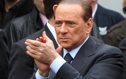 Berlusconi: giunta sospenda lavori in attesa della Consulta