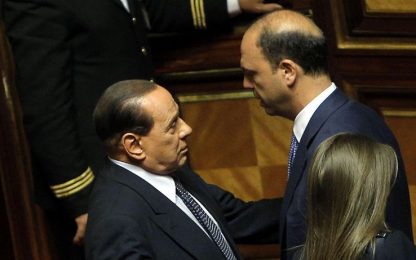 Pdl a un passo dalla rottura. Berlusconi cerca la mediazione