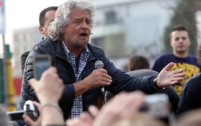 Ue, Beppe Grillo all'attacco: "Strappiamo il fiscal compact"