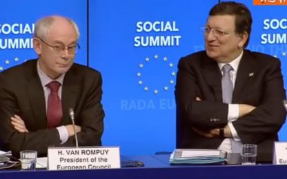 Ue, polemiche sui sorrisi di Van Rompuy e Barroso. VIDEO