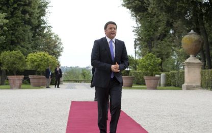 Renzi: "Riesce a cambiare chi governa, non chi urla"