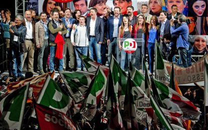 Renzi: "La piazza è nostra. Grillo ha paura"