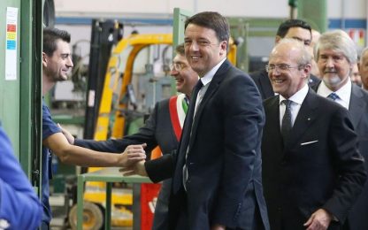 P.A., Renzi: "Servono tagli, c'è troppo grasso che cola"