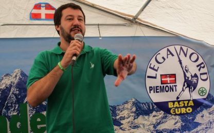 Salvini: "Mezza tassa in più da Renzi e a Roma coi bastoni"