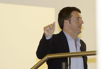 Renzi: "Pd ha fatto saltare Grillo. Accelerare su Italicum"