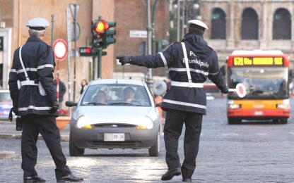 Roma, vigili assenti: sanzione da 100 mila euro ai sindacati