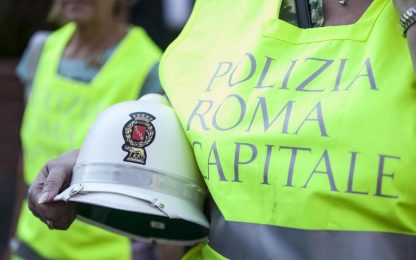 Roma, Grillo difende i vigili. Proposte le prime sanzioni