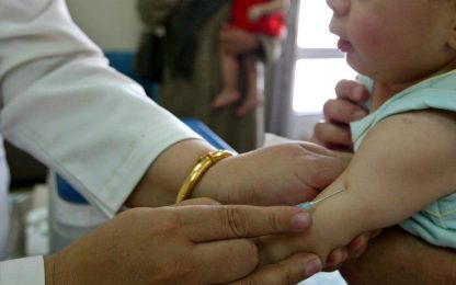Prime azioni disciplinari per due medici anti-vaccini