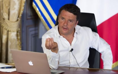 Renzi: "Equitalia non arriva al 2018. Tagliare Irpef a ceto medio"