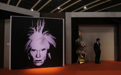 32,5 milioni di dollari per l'autoritratto di Andy Warhol