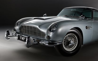 Bond, venduta per 3 milioni la mitica Aston MartinDB5 di 007