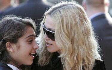 Madonna lancia la griffe "Material girl"