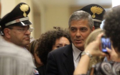George Clooney in tribunale. Tutti pazzi per il testimone