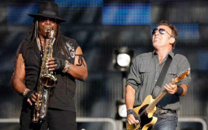 Il sax di Springsteen sta male. I fan: "Big Man, riprenditi"