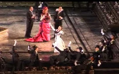 Verona, all’Arena “si brinda” con la Traviata: VIDEO