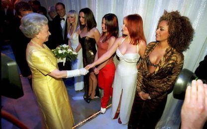 Il ritorno delle Spice Girls per la Regina Elisabetta II