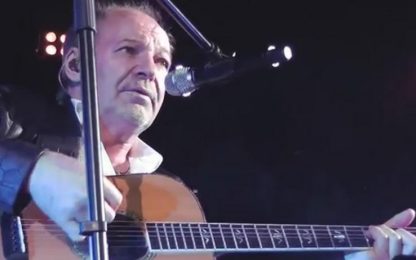 Vasco Rossi torna sul palco: show acustico in Puglia. VIDEO