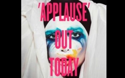 Applause: Lady Gaga annuncia su Twitter il suo nuovo singolo