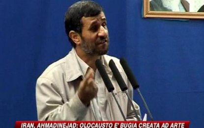 Ahmadinejad insiste: "Olocausto bugia creata ad arte"