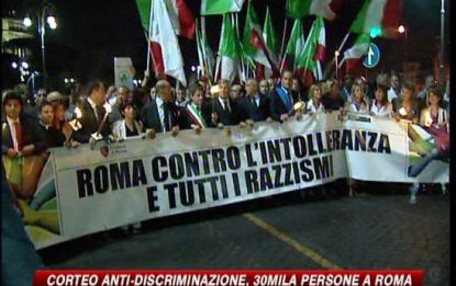 Roma, in 30mila al corteo anti-discriminazione