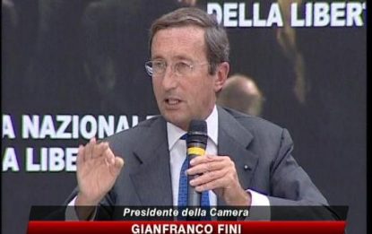 Il Giornale contro Fini: "Vuole affossare Berlusconi"