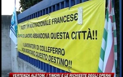 Chiusura Alstom, continua la protesta degli operai
