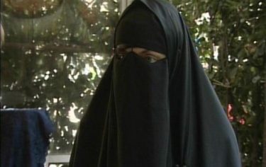 IMG_BURQA17_548x345