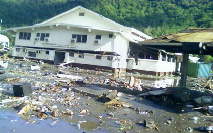 Tsunami, distruzione e morti a Samoa