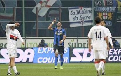 Il Tottenham tenta l'Inter: 15 milioni per Adriano